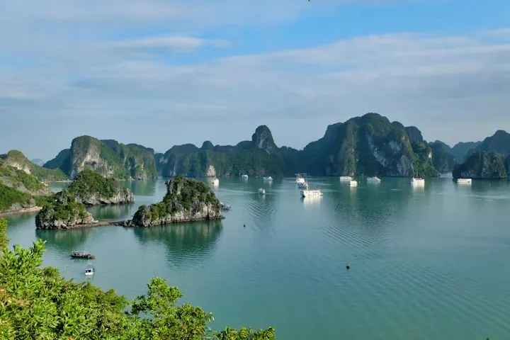 Ha Long Bay Overnight Cruise by OYG Holidays
