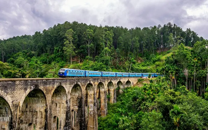 Nine Arches Bridge and Ella Scenic Train by OYG Holidays