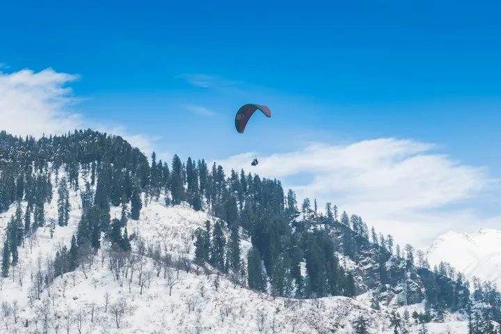 Solang Valley Paragliding by OYG Holidays