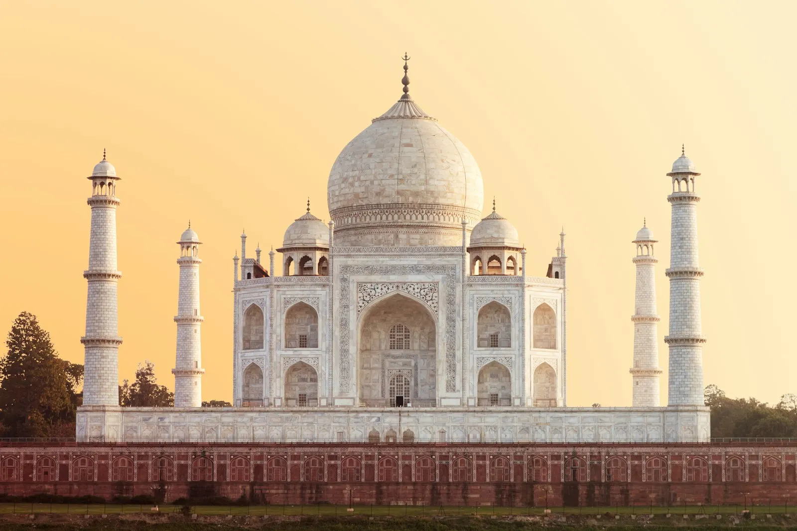 Taj Mahal Sunrise Guided Tour by OYG Holidays, Agra