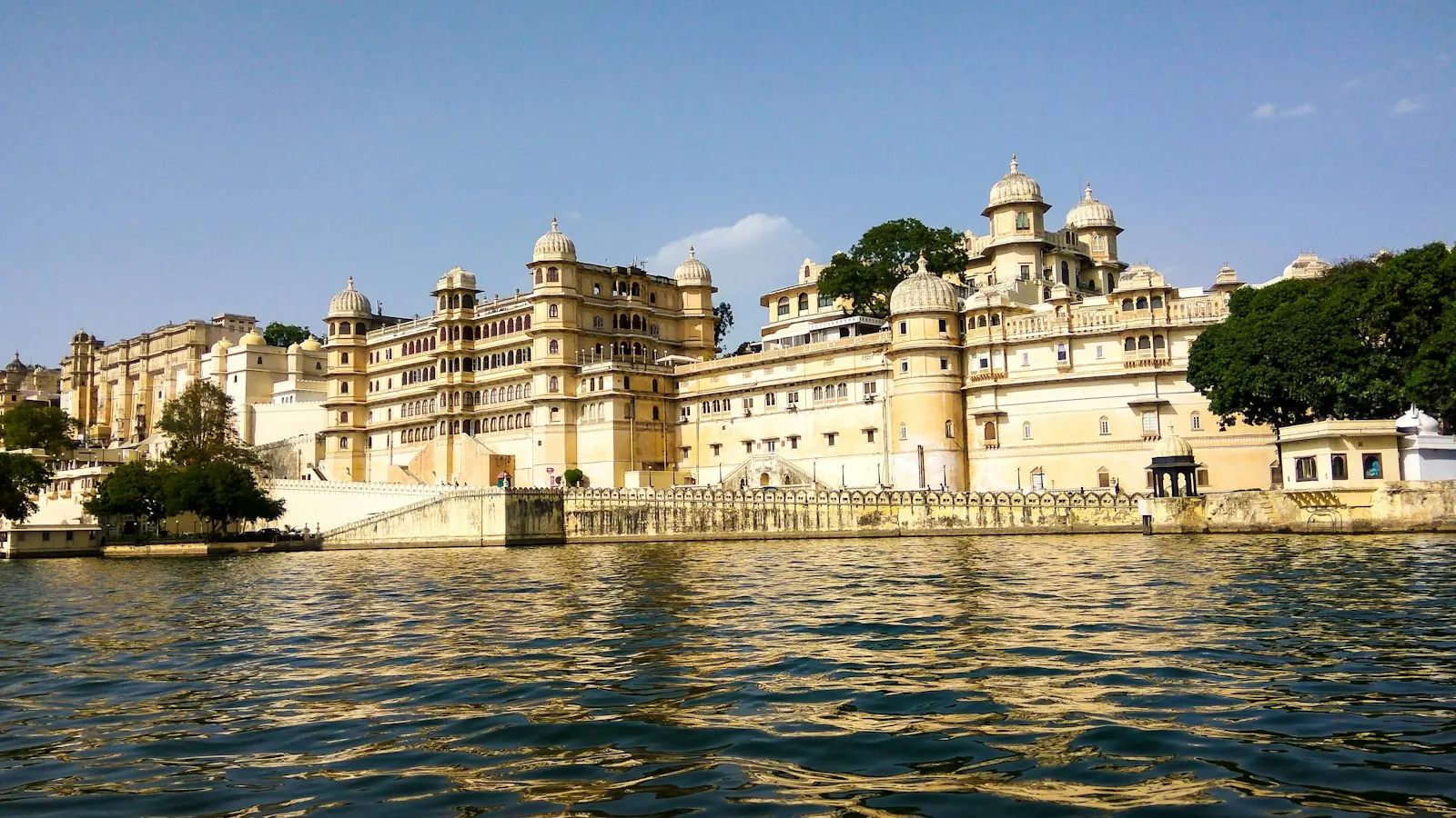 Udaipur Lake Pichola Boat Ride by OYG Holidays, Rajasthan