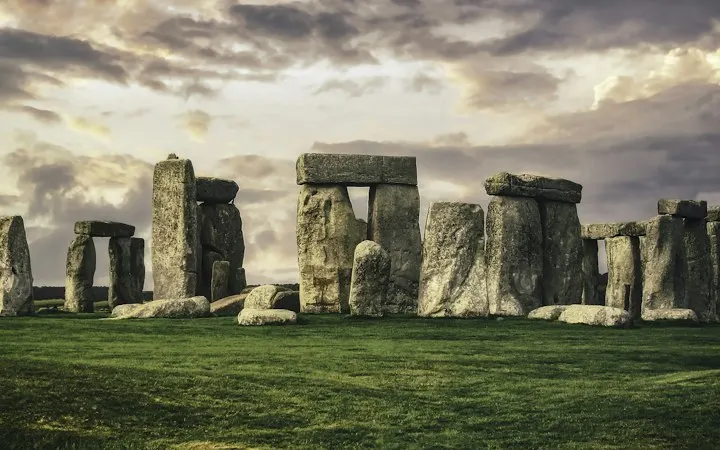Windsor Castle and Stonehenge Day Trip by OYG Holidays