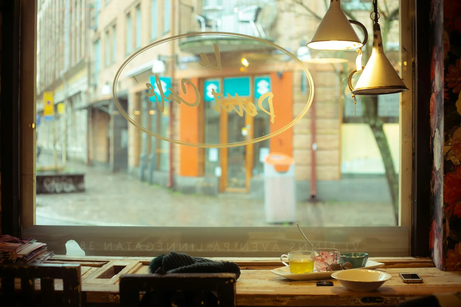 Rectangular brown wooden table Göteborg's cafe: the OYG Holidays travel journal